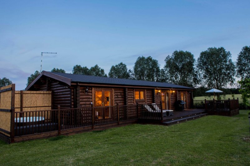 Foxton Lock Lodges